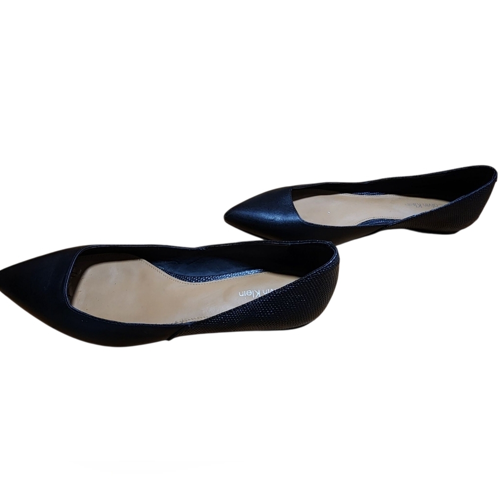 ​Calvin Klein Black Pointed-Toe Flats Size 6 1/2 M - Picture 4 of 8